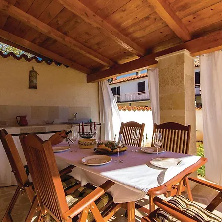 Lovely In With Kitchen Holiday home